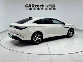 BYD 07 DM-i 2025 купить из Китая, цена 4 226 000 ₽ — Suifenhe Auto
