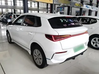 BYD e2 2020 купить из Китая, цена 1 014 000 ₽ — Suifenhe Auto