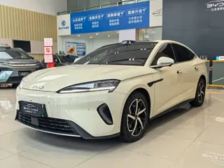 BYD 07 DM-i 2025