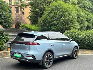 BYD Tang 2023 купить из Китая, цена 4 926 000 ₽ — Suifenhe Auto