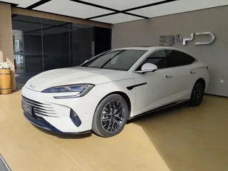BYD 07 DM-i 2025 купить из Китая, цена 3 601 000 ₽ — Suifenhe Auto