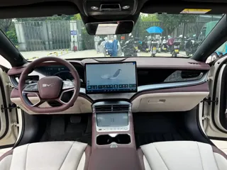 BYD 07 DM-i 2025 купить из Китая, цена 4 149 000 ₽ — Suifenhe Auto