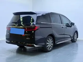 Honda Odyssey 2024 купить из Китая, цена 4 211 000 ₽ — Suifenhe Auto