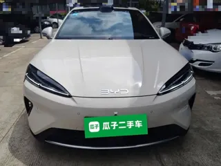 BYD 07 DM-i 2025 купить из Китая, цена 4 193 000 ₽ — Suifenhe Auto