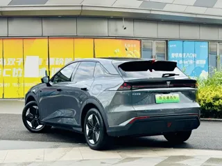 Deepal S07 2025 купить из Китая, цена 4 045 000 ₽ — Suifenhe Auto
