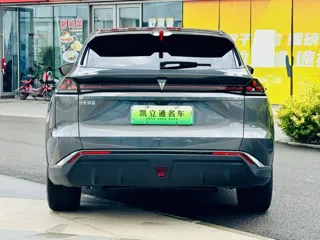 Deepal S07 2025 купить из Китая, цена 4 045 000 ₽ — Suifenhe Auto