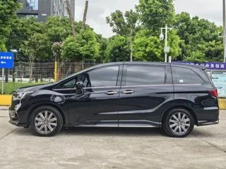 Honda Odyssey 2025 купить из Китая, цена 4 474 000 ₽ — Suifenhe Auto