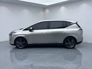 Aion Y 2023 купить из Китая, цена 3 421 000 ₽ — Suifenhe Auto