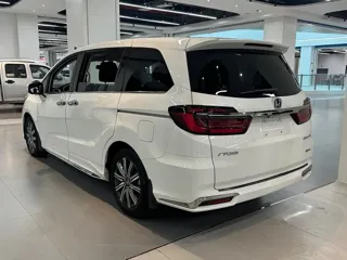 Honda Odyssey 2024 купить из Китая, цена 4 341 000 ₽ — Suifenhe Auto