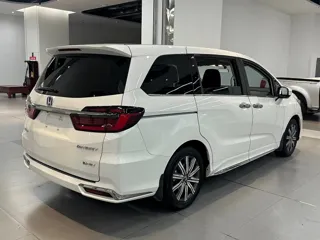 Honda Odyssey 2024 купить из Китая, цена 4 341 000 ₽ — Suifenhe Auto