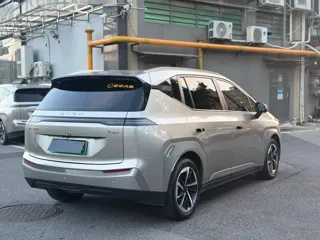 Aion Y 2023 купить из Китая, цена 3 174 000 ₽ — Suifenhe Auto
