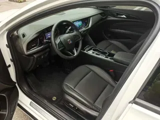 Buick Regal 2024 купить из Китая, цена 2 686 000 ₽ — Suifenhe Auto