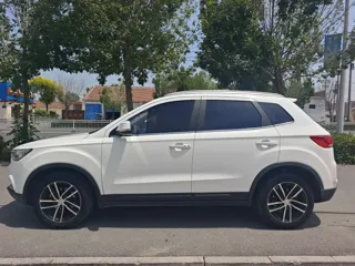 Bestune X40 2018 купить из Китая, цена 1 120 000 ₽ — Suifenhe Auto
