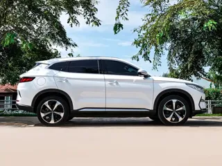 BYD Song PLUS NEV 2023 купить из Китая, цена 3 633 000 ₽ — Suifenhe Auto