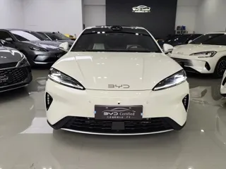BYD 07 DM-i 2025 купить из Китая, цена 4 226 000 ₽ — Suifenhe Auto