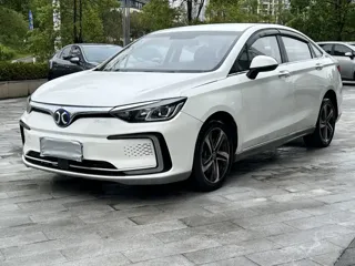 BAIC EU5 2019 купить из Китая, цена 2 502 000 ₽ — Suifenhe Auto