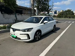BAIC EU5 2019 купить из Китая, цена 2 524 000 ₽ — Suifenhe Auto