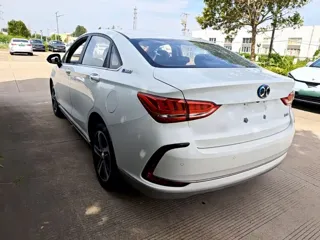 BAIC EU5 2021 купить из Китая, цена 2 914 000 ₽ — Suifenhe Auto