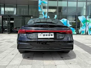 Audi A7L 2024 купить из Китая, цена 6 779 000 ₽ — Suifenhe Auto