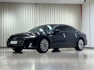 Audi A7L 2023 купить из Китая, цена 5 572 000 ₽ — Suifenhe Auto