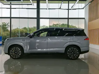 Denza Denza 2025 купить из Китая, цена 8 511 000 ₽ — Suifenhe Auto