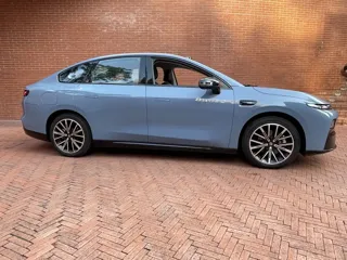 Leapmotor B01 2025 купить из Китая, цена 3 023 000 ₽ — Suifenhe Auto