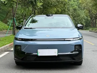Leapmotor B01 2025 купить из Китая, цена 2 950 000 ₽ — Suifenhe Auto