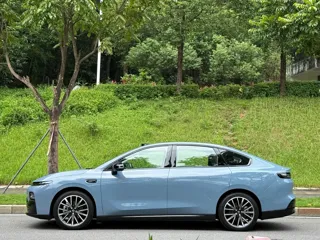 Leapmotor B01 2025 купить из Китая, цена 2 950 000 ₽ — Suifenhe Auto