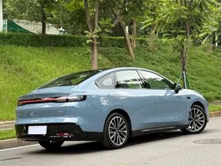 Leapmotor B01 2025 купить из Китая, цена 2 950 000 ₽ — Suifenhe Auto