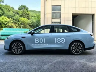 Leapmotor B01 2025 купить из Китая, цена 2 990 000 ₽ — Suifenhe Auto