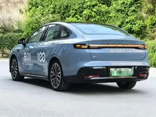 Leapmotor B01 2025 купить из Китая, цена 2 990 000 ₽ — Suifenhe Auto