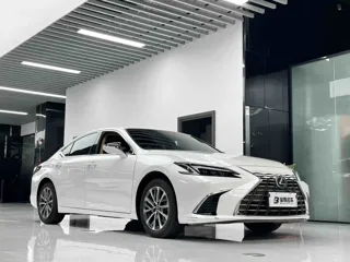 Lexus ES 2025 купить из Китая, цена 5 103 000 ₽ — Suifenhe Auto