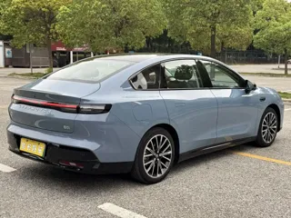 Leapmotor B01 2025 купить из Китая, цена 3 005 000 ₽ — Suifenhe Auto
