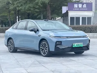 Leapmotor B01 2025 купить из Китая, цена 2 760 000 ₽ — Suifenhe Auto