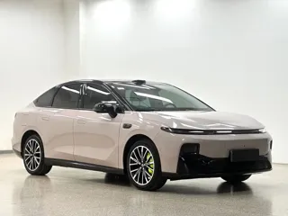 Leapmotor B01 2025 купить из Китая, цена 3 099 000 ₽ — Suifenhe Auto