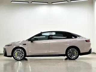 Leapmotor B01 2025 купить из Китая, цена 3 099 000 ₽ — Suifenhe Auto
