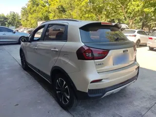 Geely X3 2019 купить из Китая, цена 1 113 000 ₽ — Suifenhe Auto