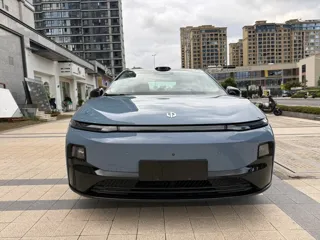 Leapmotor B01 2025 купить из Китая, цена 3 008 000 ₽ — Suifenhe Auto