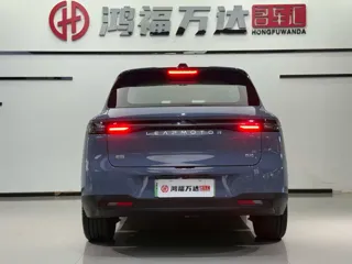 Leapmotor B10 2025 купить из Китая, цена 3 063 000 ₽ — Suifenhe Auto