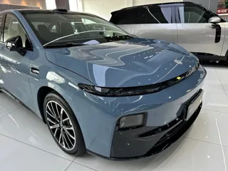 Leapmotor B01 2025 купить из Китая, цена 3 023 000 ₽ — Suifenhe Auto
