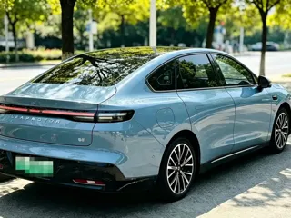Leapmotor B01 2025 купить из Китая, цена 3 023 000 ₽ — Suifenhe Auto