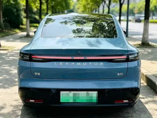 Leapmotor B01 2025 купить из Китая, цена 3 023 000 ₽ — Suifenhe Auto