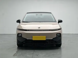 Leapmotor B01 2025 купить из Китая, цена 2 916 000 ₽ — Suifenhe Auto