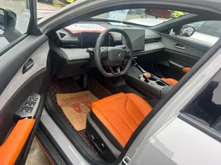 Changan UNI-V 2025 купить из Китая, цена 2 710 000 ₽ — Suifenhe Auto