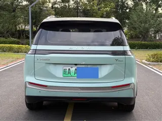 Aion Y 2023 купить из Китая, цена 3 119 000 ₽ — Suifenhe Auto