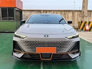 Changan UNI-V 2023 купить из Китая, цена 2 835 000 ₽ — Suifenhe Auto