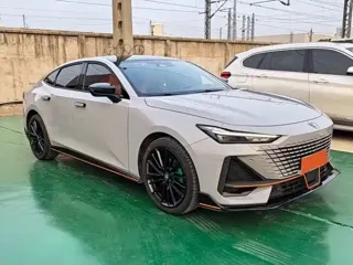 Changan UNI-V 2023 купить из Китая, цена 2 835 000 ₽ — Suifenhe Auto