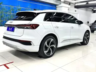 Audi Q4 e-tron 2025 купить из Китая, цена 4 025 000 ₽ — Suifenhe Auto