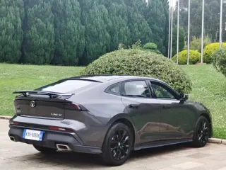 Changan UNI-V 2025 купить из Китая, цена 2 749 000 ₽ — Suifenhe Auto
