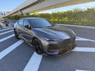 Changan UNI-V 2024 купить из Китая, цена 2 749 000 ₽ — Suifenhe Auto